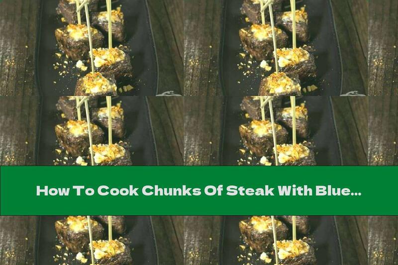 How To Cook Chunks Of Steak With Blue Cheese And Pumpkin Seeds - Recipe