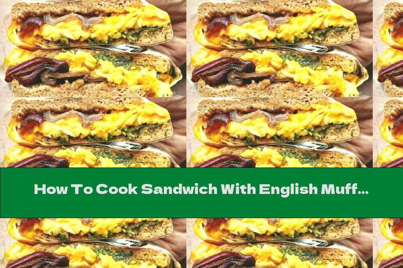 How To Cook Sandwich With English Muffin, Eggs And Red Onion - Recipe